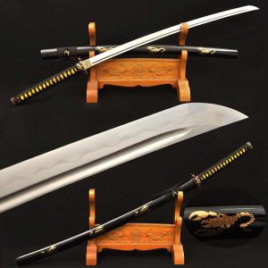 Exquisite Scorpion Katana - Handcrafted Samurai Swords with Clay-Tempered Folded Damascus Steel
