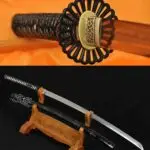 Hand-forged Japanese Samurai Katana with Damascus steel clay tempered full tang blade