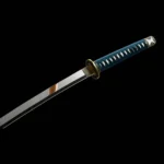 Mirror polished 9260 spring steel blade close-up